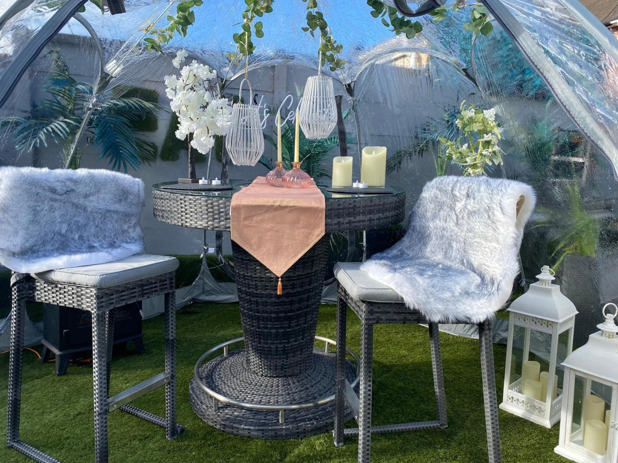 Mini Love Island Style Guest House Includes Personal Hot 24 Hour Swimming Pool, Outdoor Bathtub, Heated Dining Dome And Fire Pit, All This Is Secretly Located In The Busy Suburbs Of Нотингам Екстериор снимка